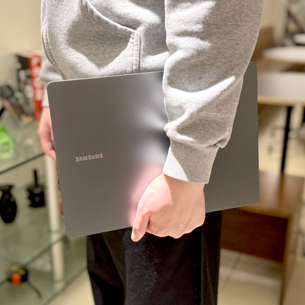 삼성전자 갤럭시북5 프로 NT940XHA-K71AR 울트라7 32GB 윈도우탑재 터치 AI 노트북