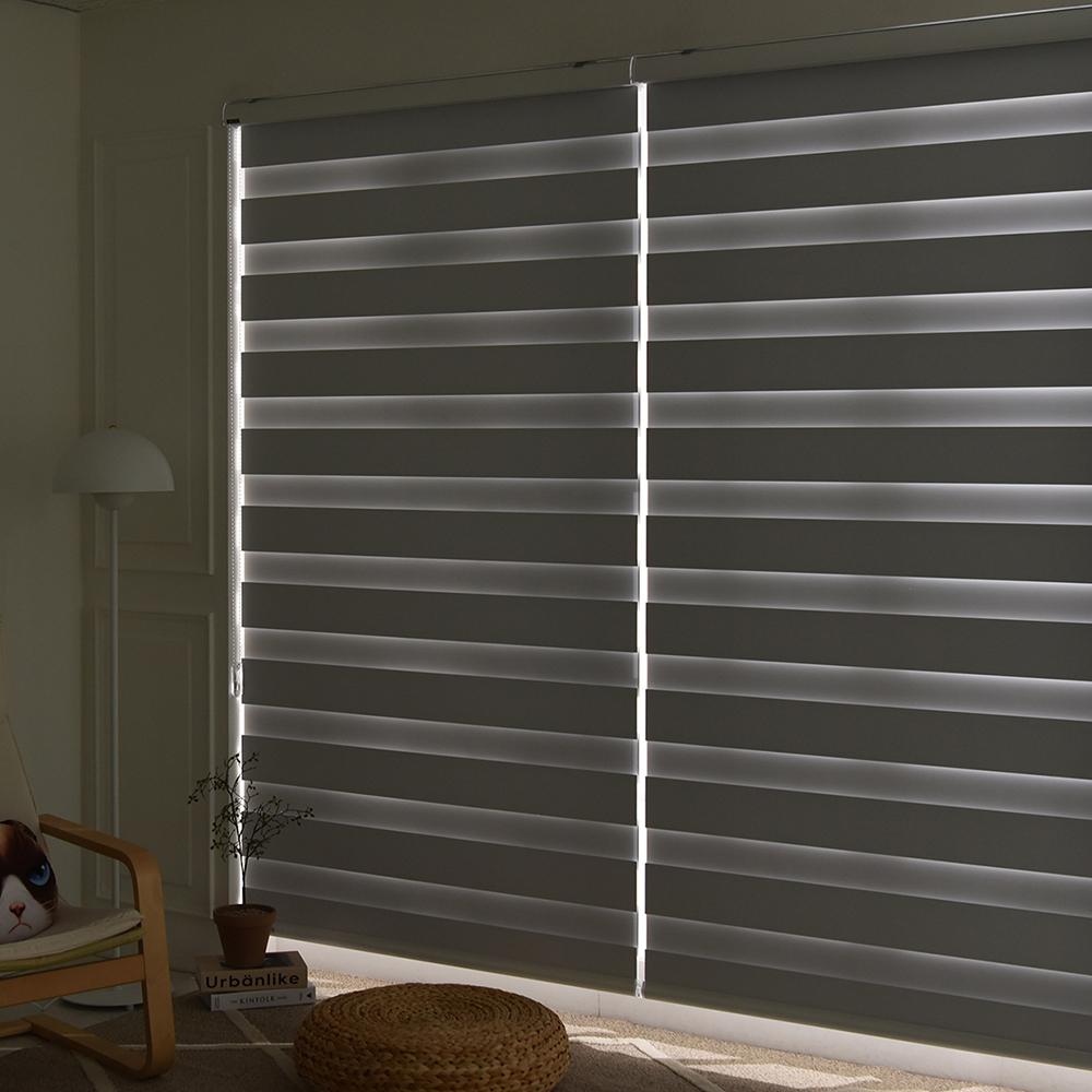 집안 분위기를 한층 더 아늑하게 만들어주는 암막 블라인드 추천