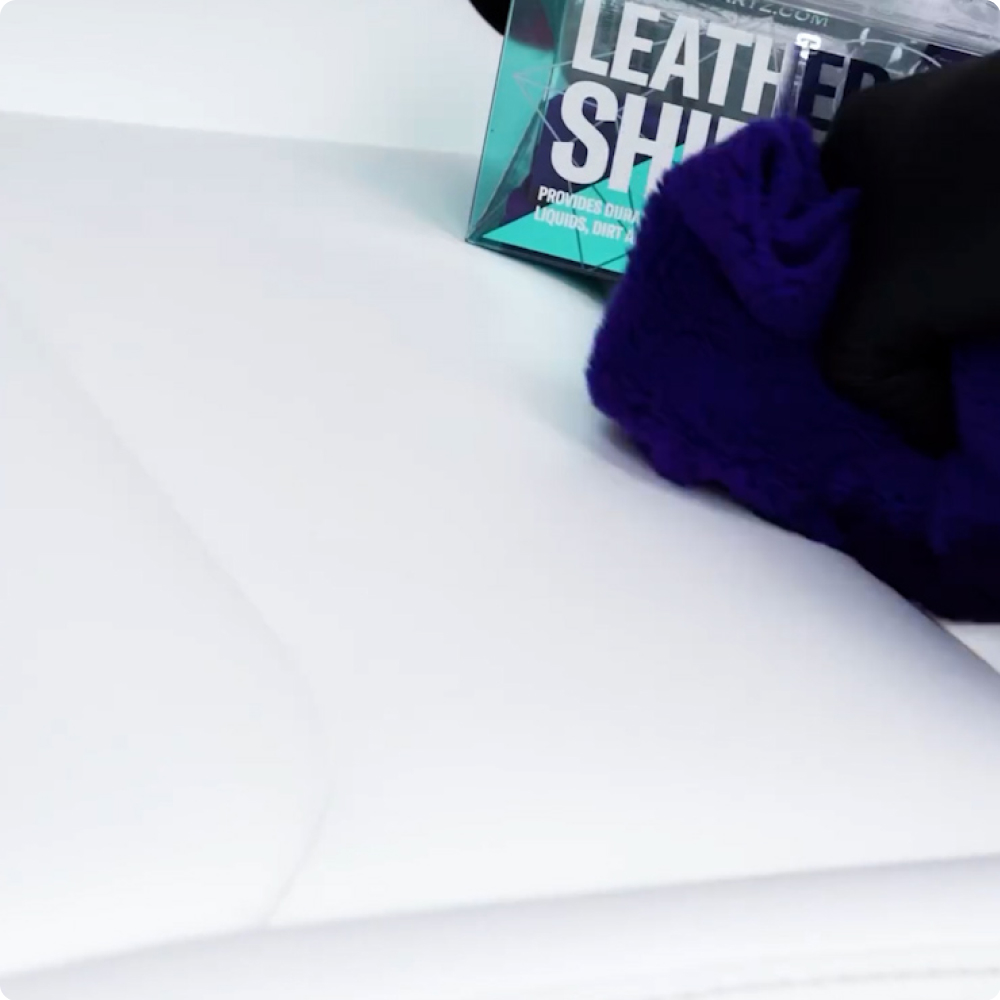 차량 가죽을 새것처럼 유지하는 비결, 가죽 코팅제 사용법과 팁