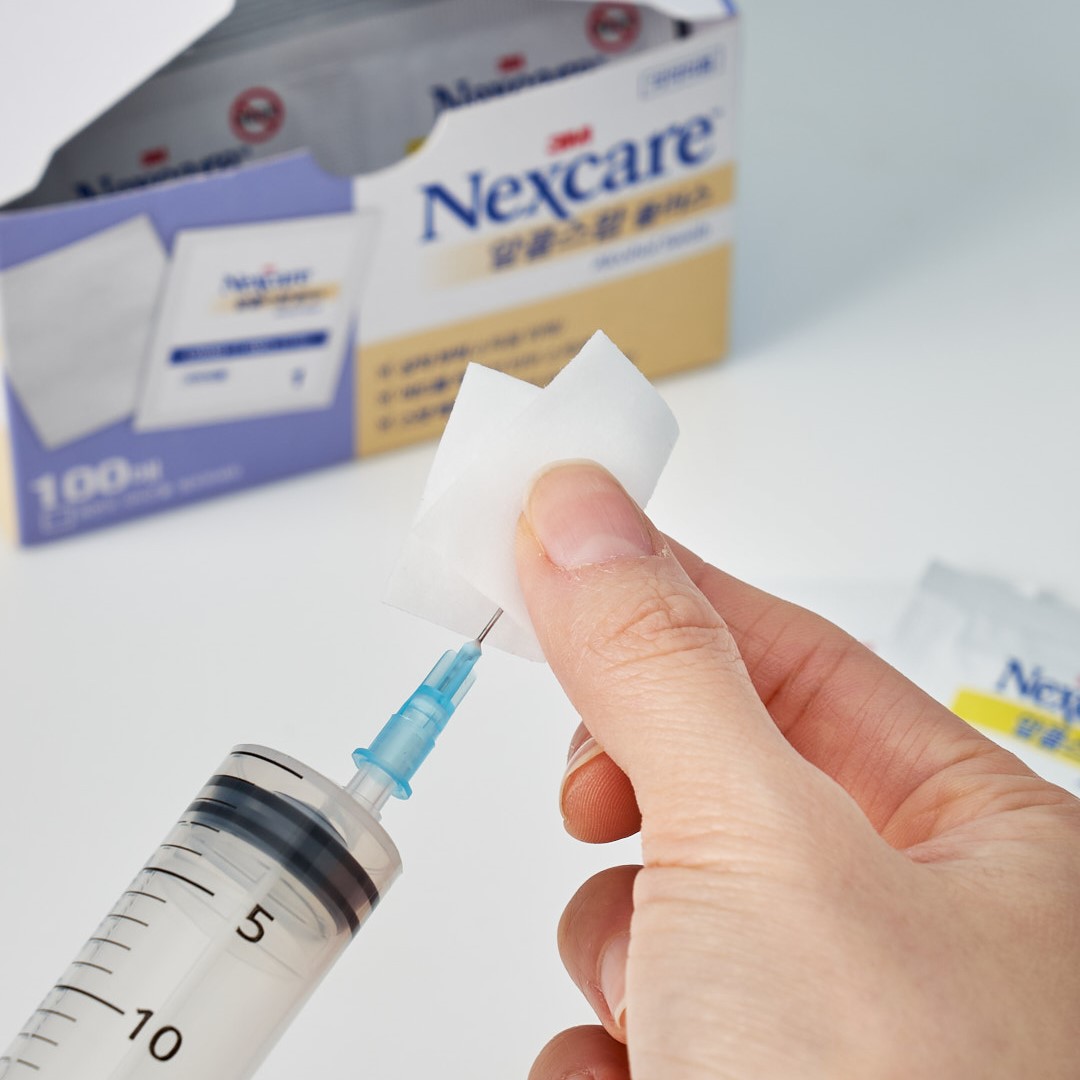 일상에서 자주 쓰는 알코올 스왑, 3M 넥스케어로 깔끔하게!