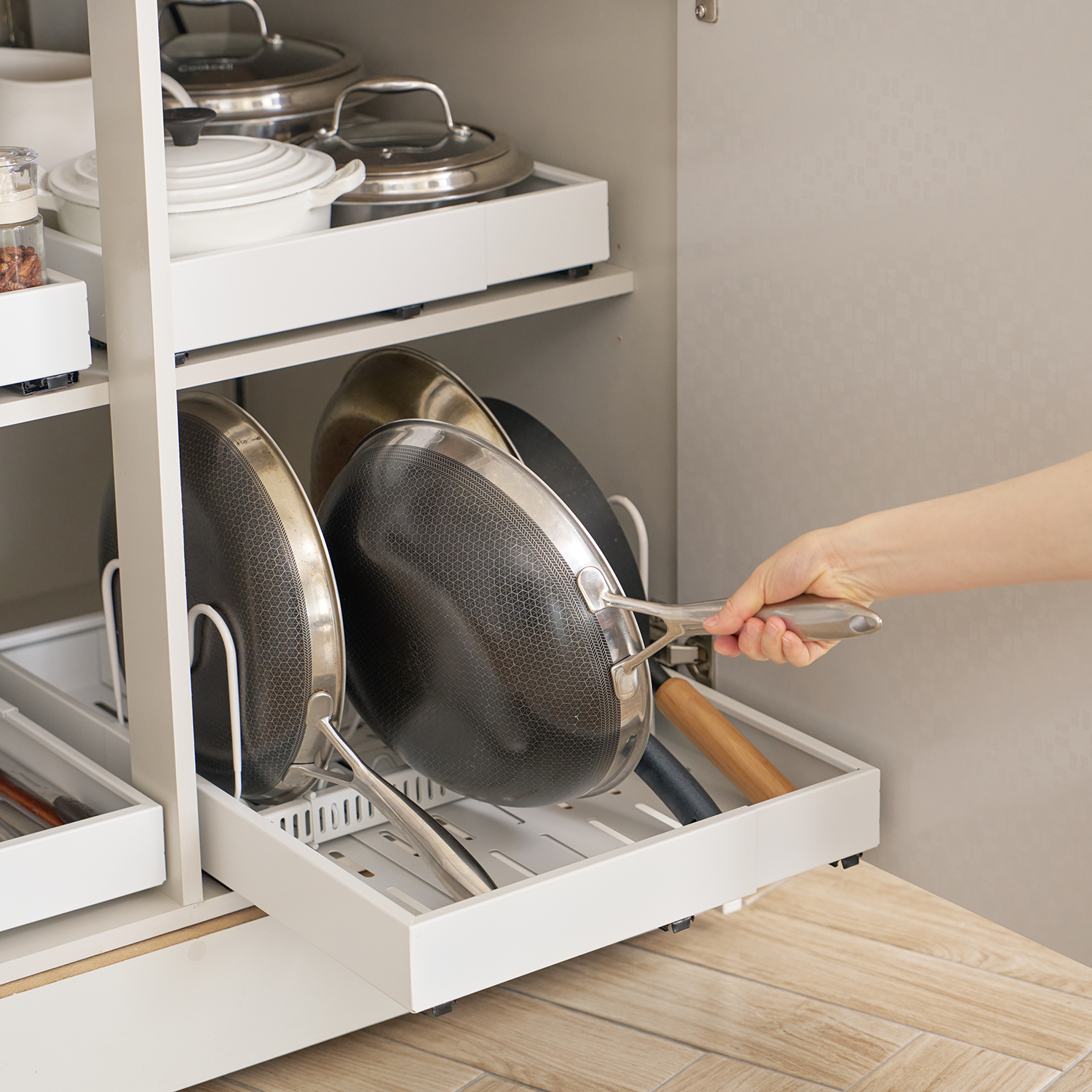 주방 싱크대 하부장, 공간 활용을 극대화하는 슬라이딩 선반 추천