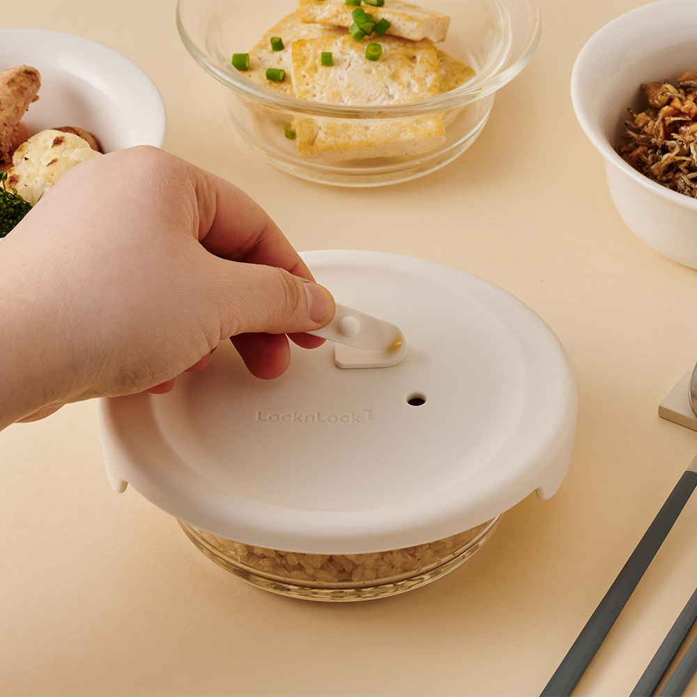 가볍고 깔끔하게! 유리 밥용기로 간편하게 도시락 준비하기