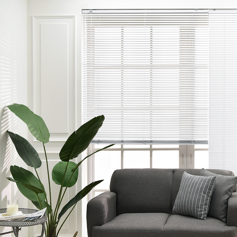 집안 분위기를 한층 더 세련되게 만들어주는 알루미늄 블라인드 추천