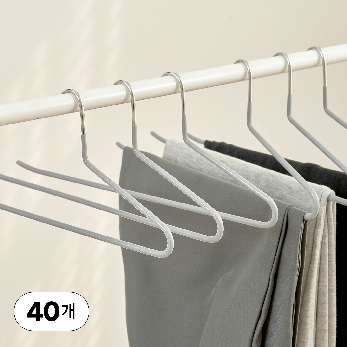 쉽고 깔끔하게 옷 정리하는 방법, 멀티코팅 바지걸이 추천!