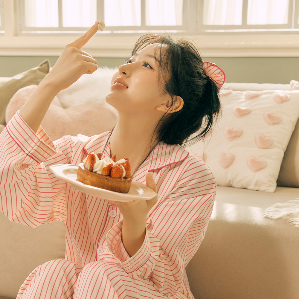 [도씨x해원 PICK][2PACK] 실크핏 러브썸 긴팔 카라 커플 잠옷 세트 홈웨어