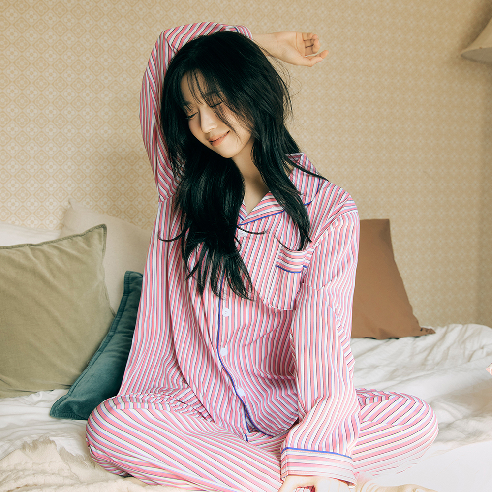 [도씨x해원 PICK] 실크핏 피오니 긴팔 카라 커플 잠옷 세트 홈웨어