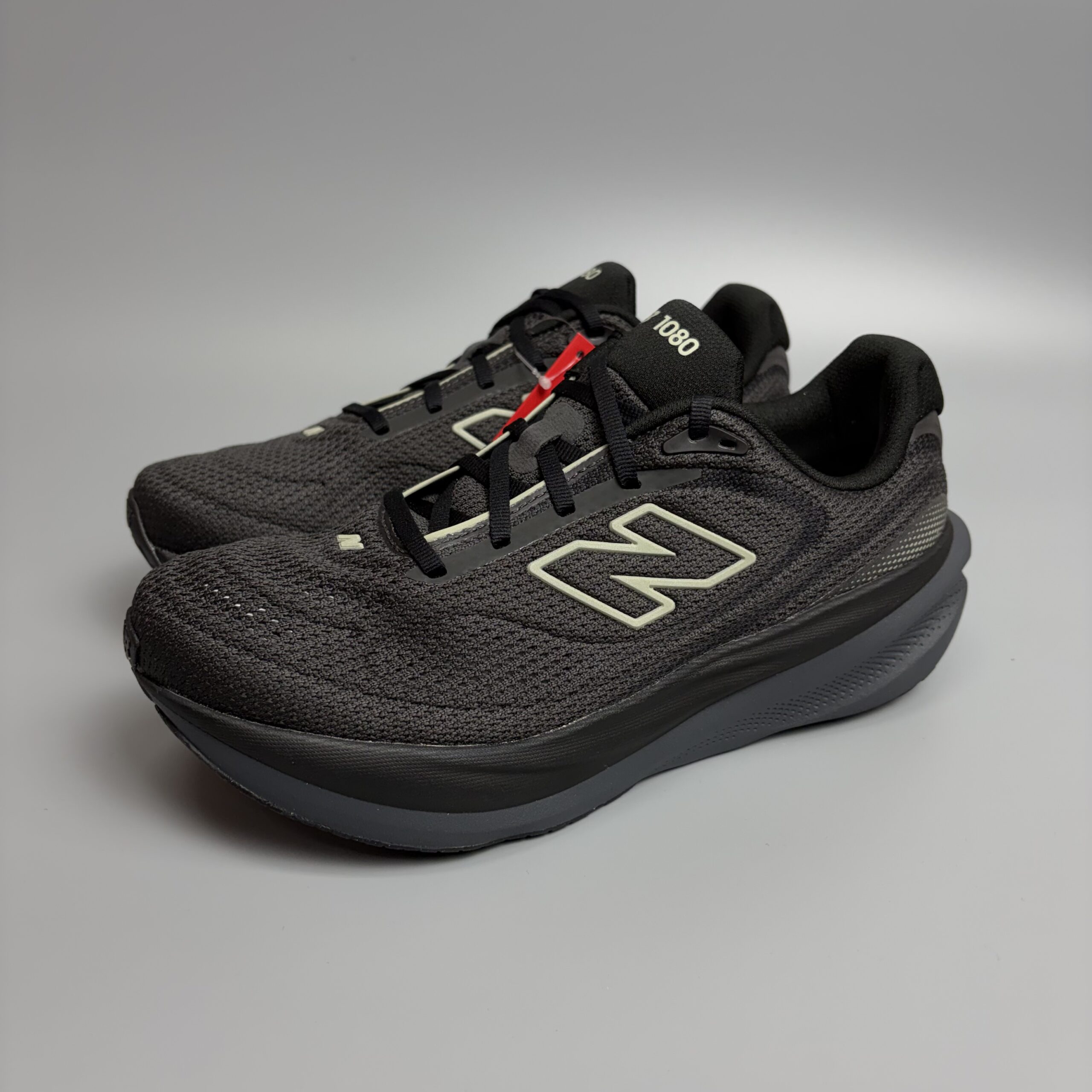 뉴발란스 발볼넓은 남자 안정화 쿠션화 프레쉬폼 런닝화 860 D 2E 4E