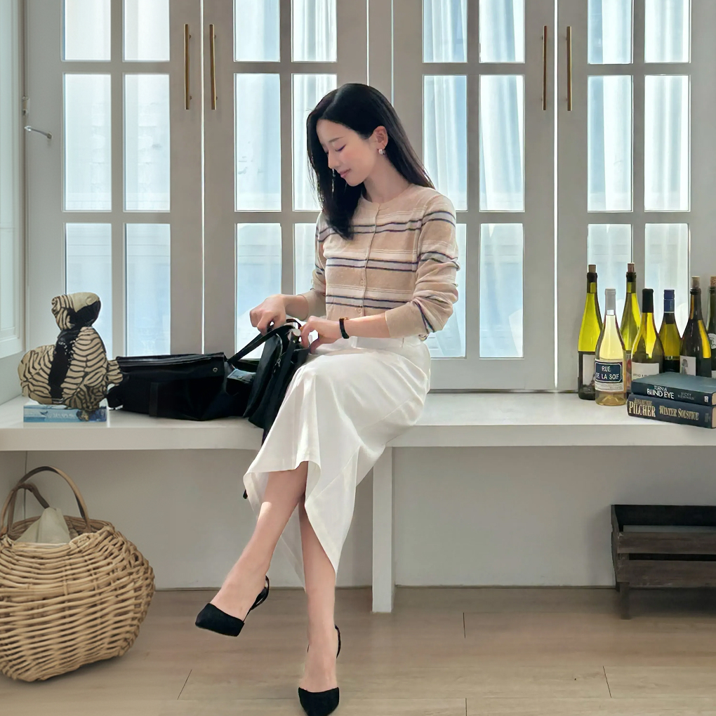 편안하게 입기 좋은 울 멀티 스트라이프 가디건, 한번 살펴보세요!