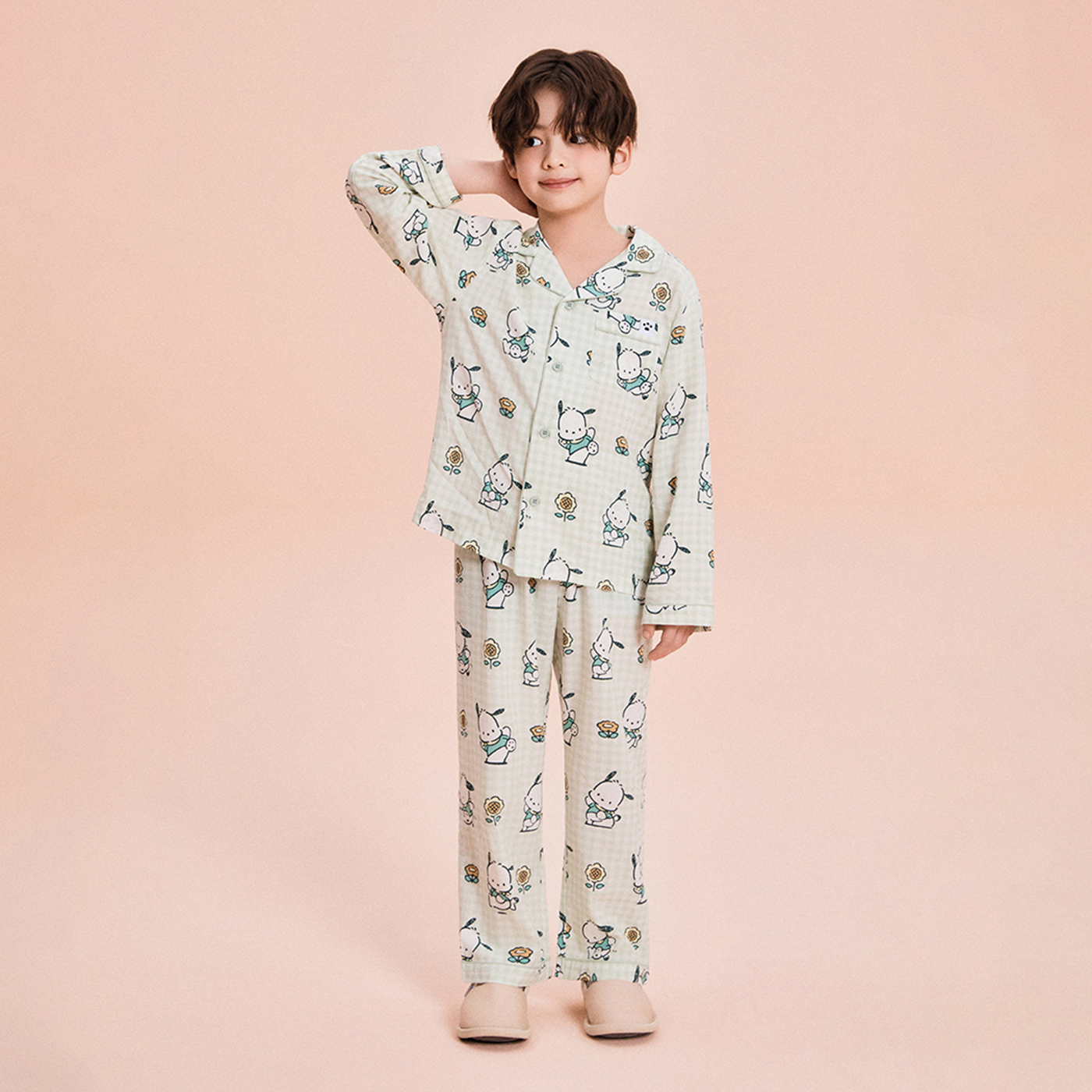 아이들이 좋아하는 산리오 캐릭터 체크 긴팔 잠옷, 편안하게 입혀보세요!