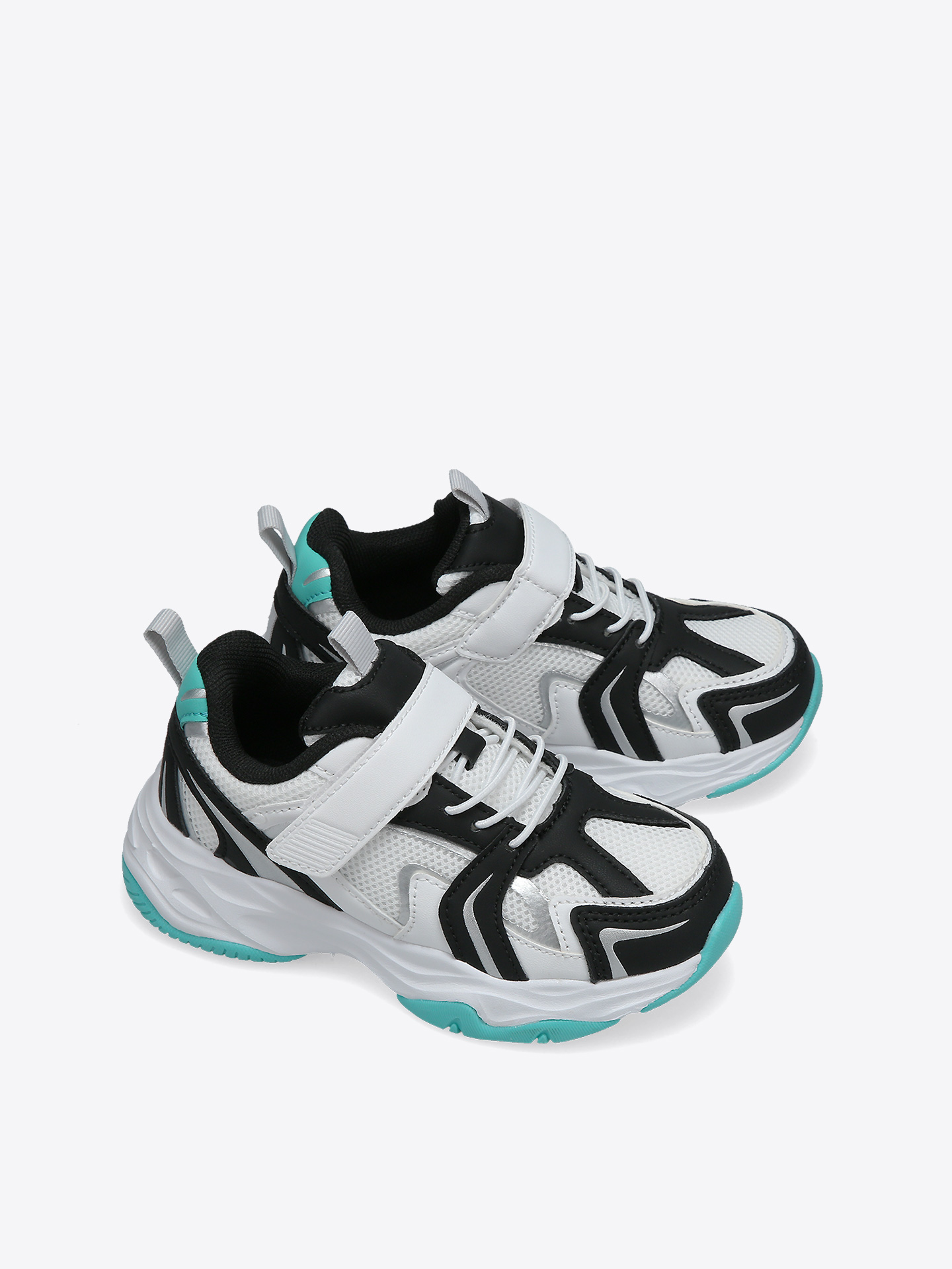 가볍고 멋진 아이들 신발, 이번 학기 필수 아이템이에요!