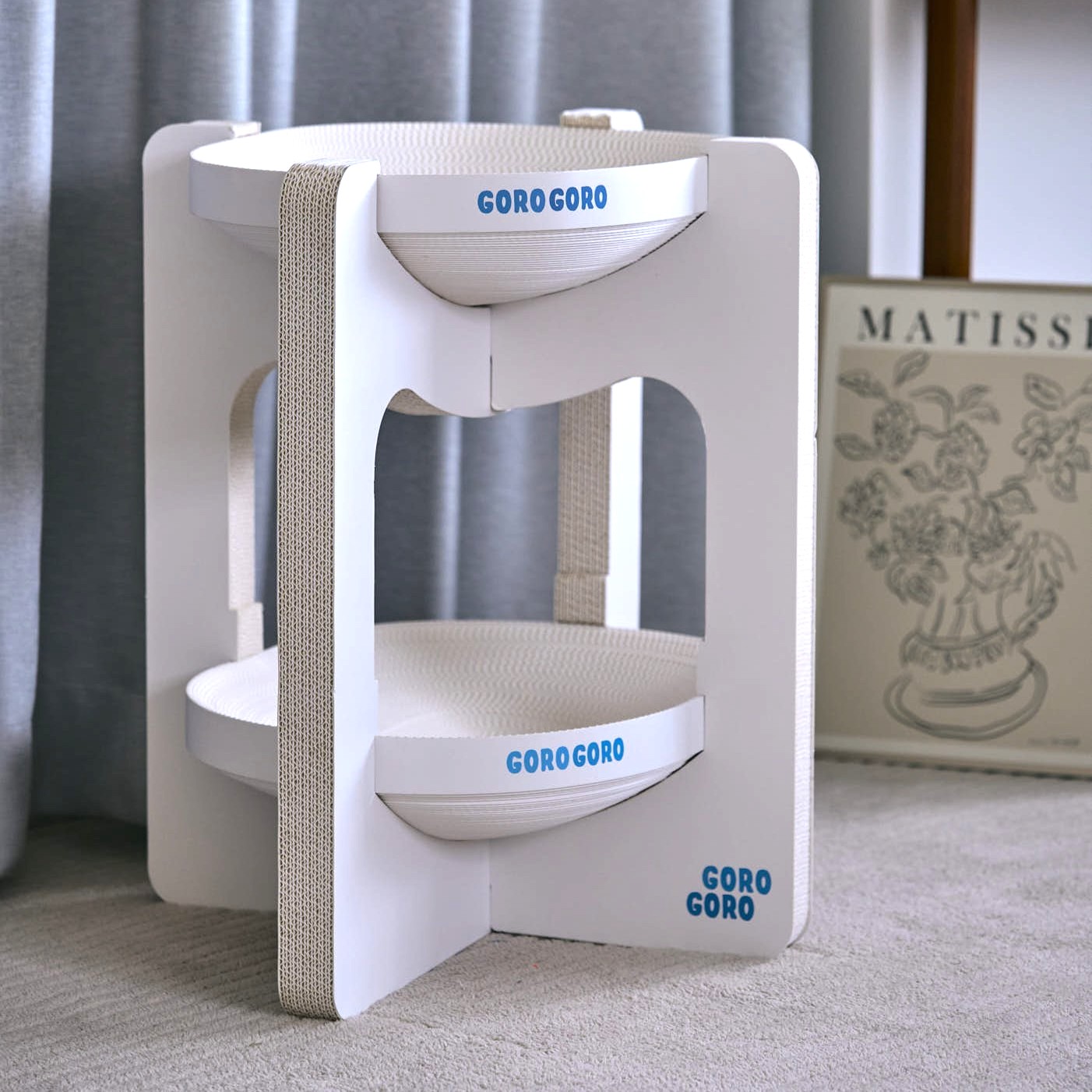 고양이들이 좋아하는 이층 침대와 스크래쳐, 대형으로 더 편하게!