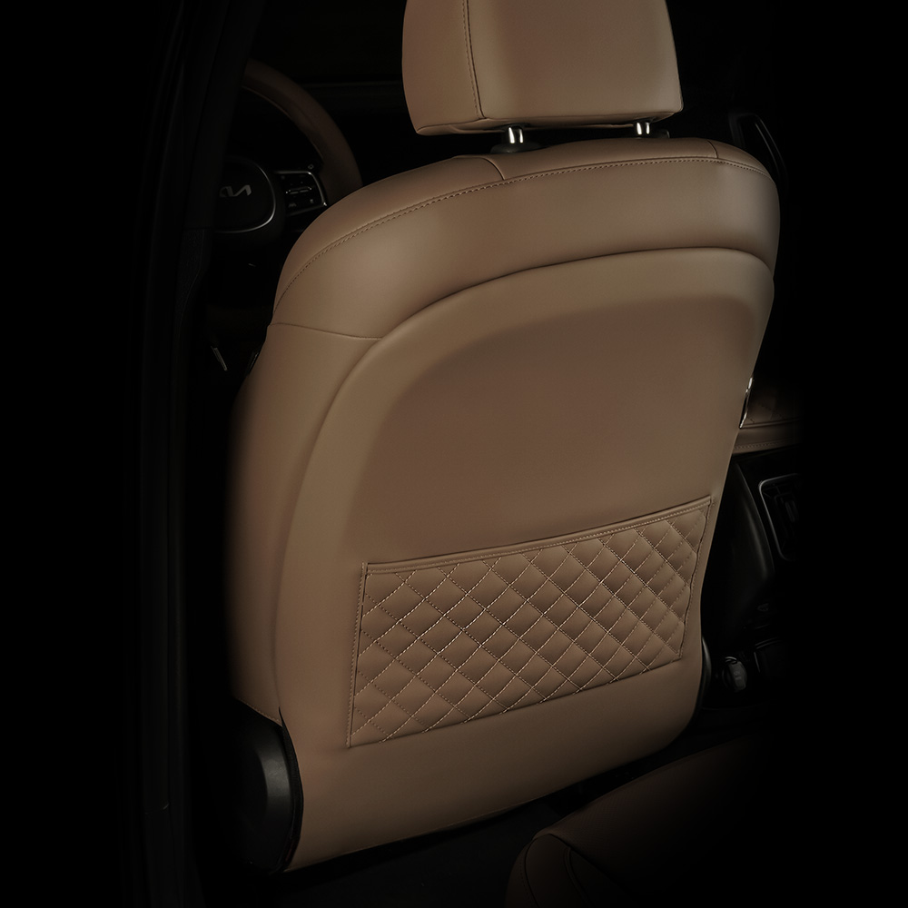 쏘렌토 MQ4 페이스리프트, 시트백과 킥매트로 더 편하게!