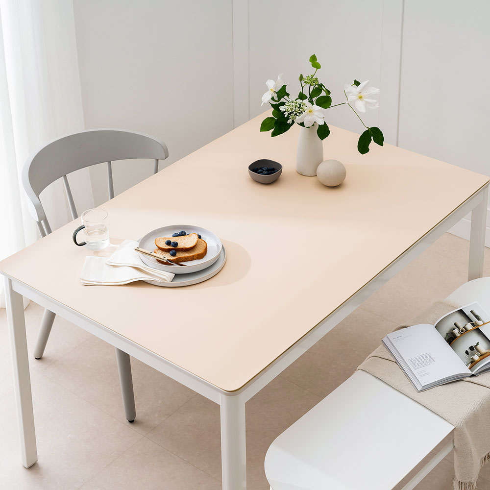 일상에서 편리하게 쓰는 테이블 보호 매트, 깔개 하나로 깔끔하게!