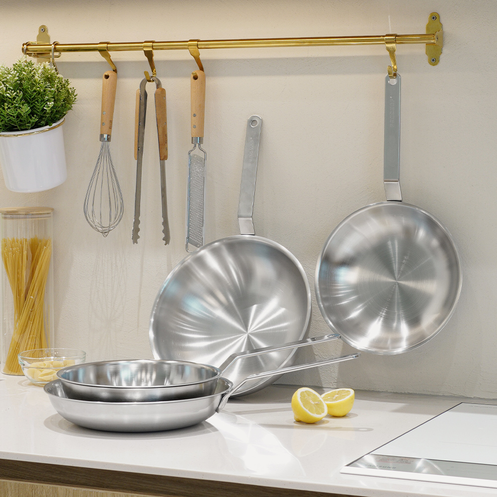 가정에서 쉽게 사용하는 무연마제 통3중 IH 프로셰프 프라이팬 추천