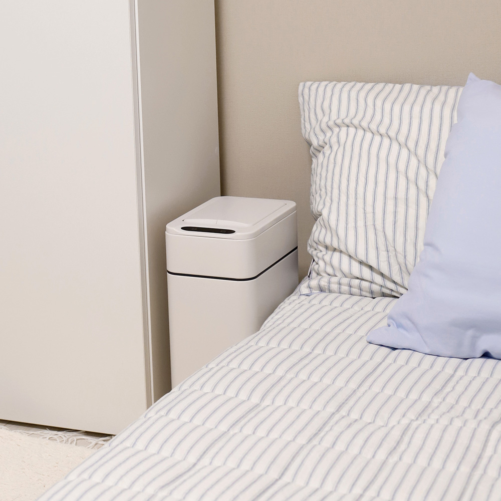 편리하고 냄새 걱정 없는 스마트 쓰레기통, 집안에 딱 맞는 선택!