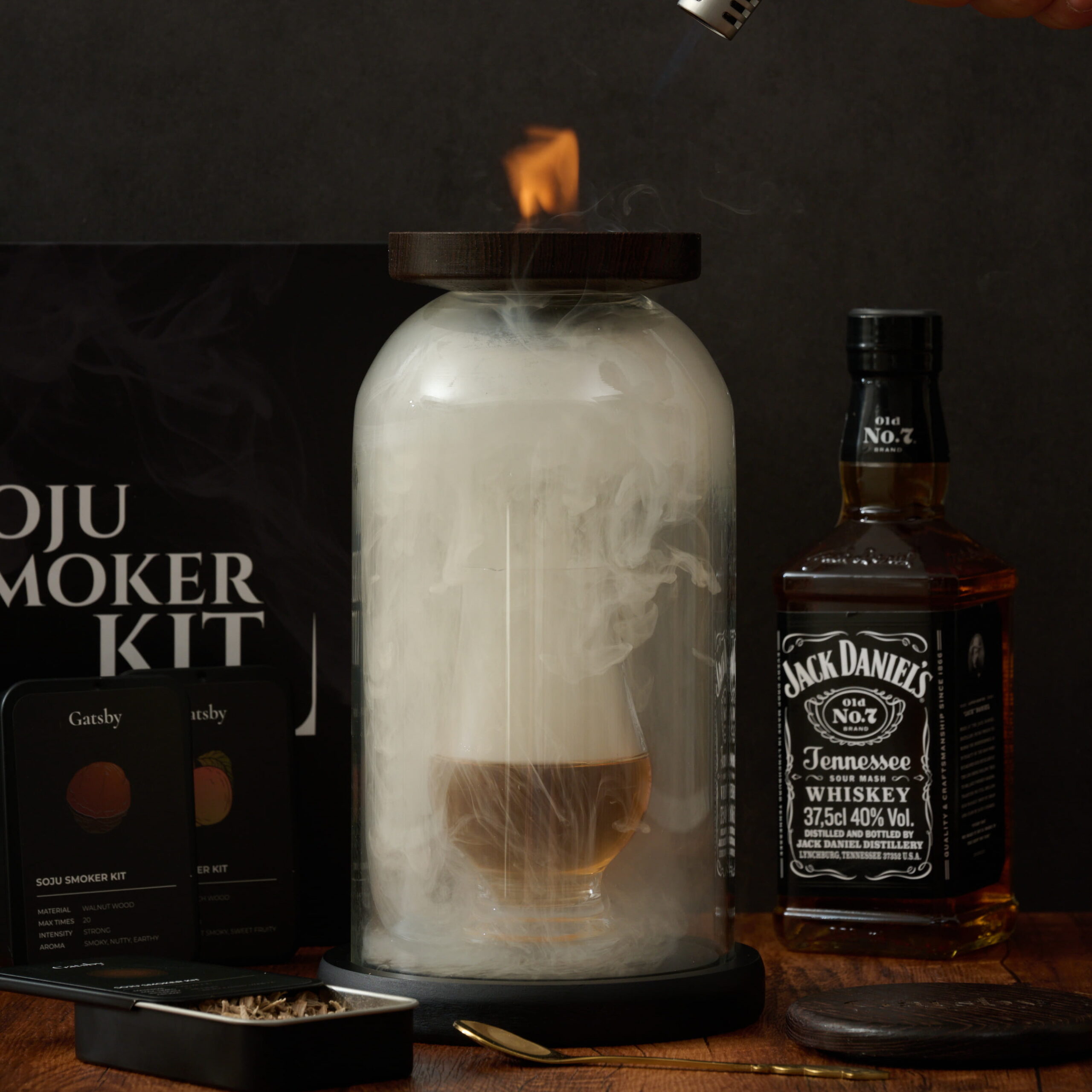 집에서 간편하게 즐기는 훈연 칵테일, 개츠비 소주 스모커 키트로 특별한 경험을!