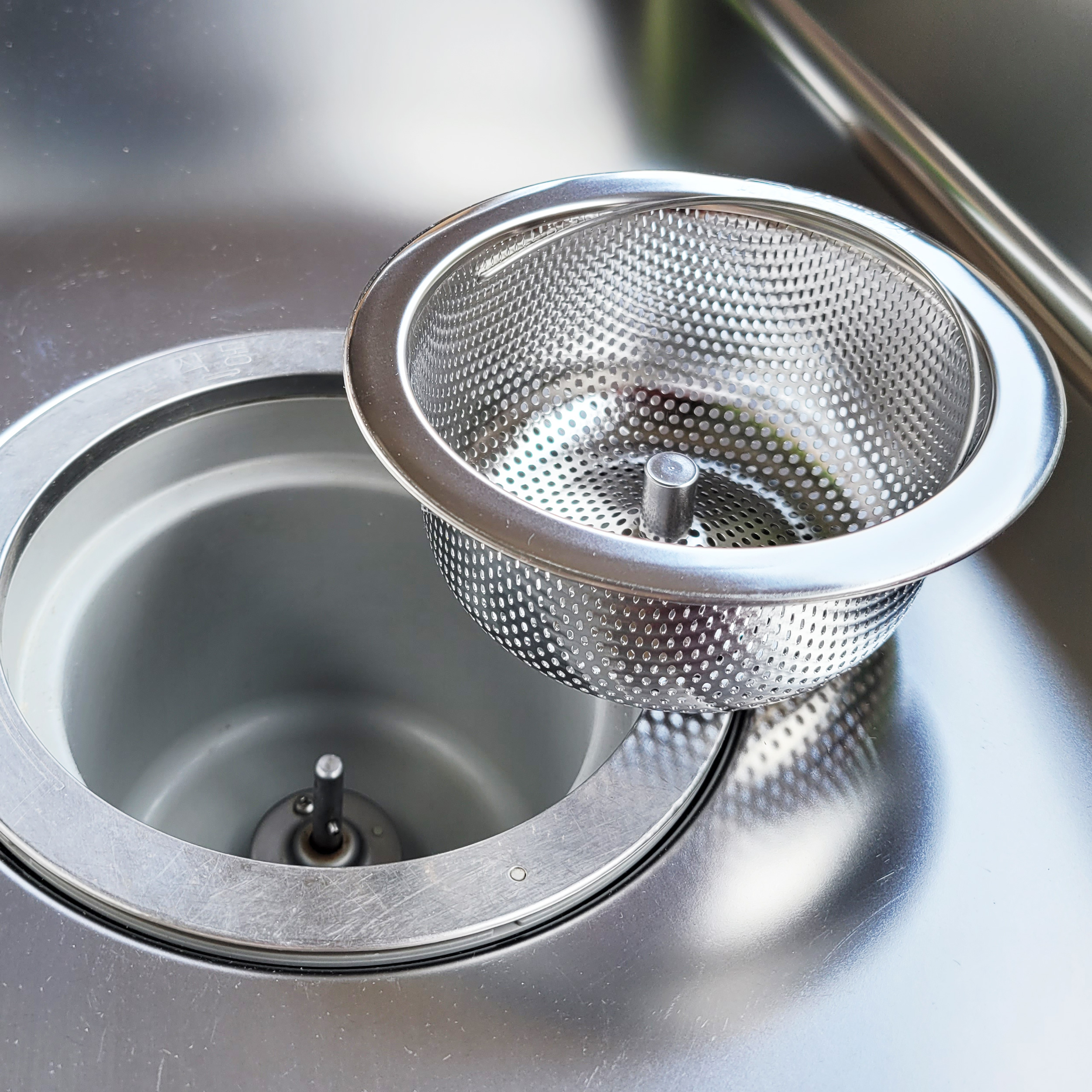 싱크대 정리 끝! 간편하게 탈수거름망과 커버 세트로 깔끔하게 해결하세요