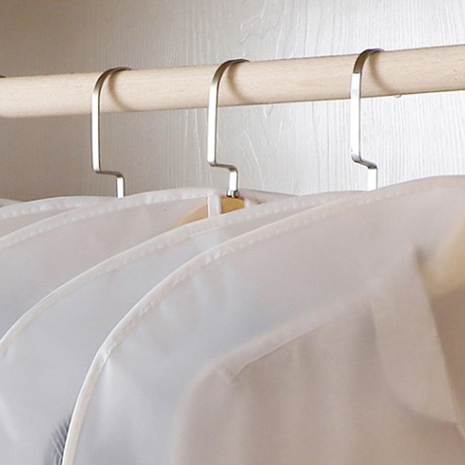 옷장 속 깔끔함을 지켜주는 반투명 옷커버 추천! 쉽게 정리하는 방법