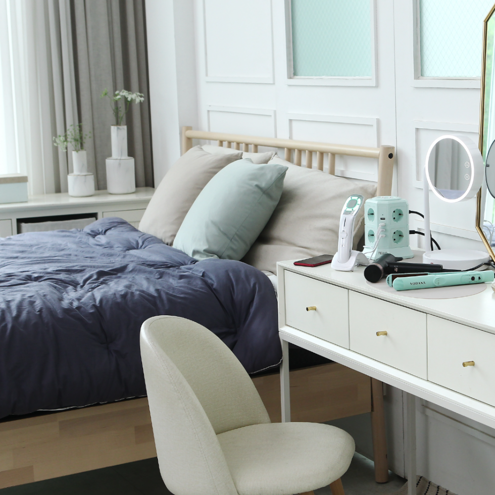 캠핑이나 집에서 딱! 세련된 타워형 멀티탭으로 편리함을 더하세요