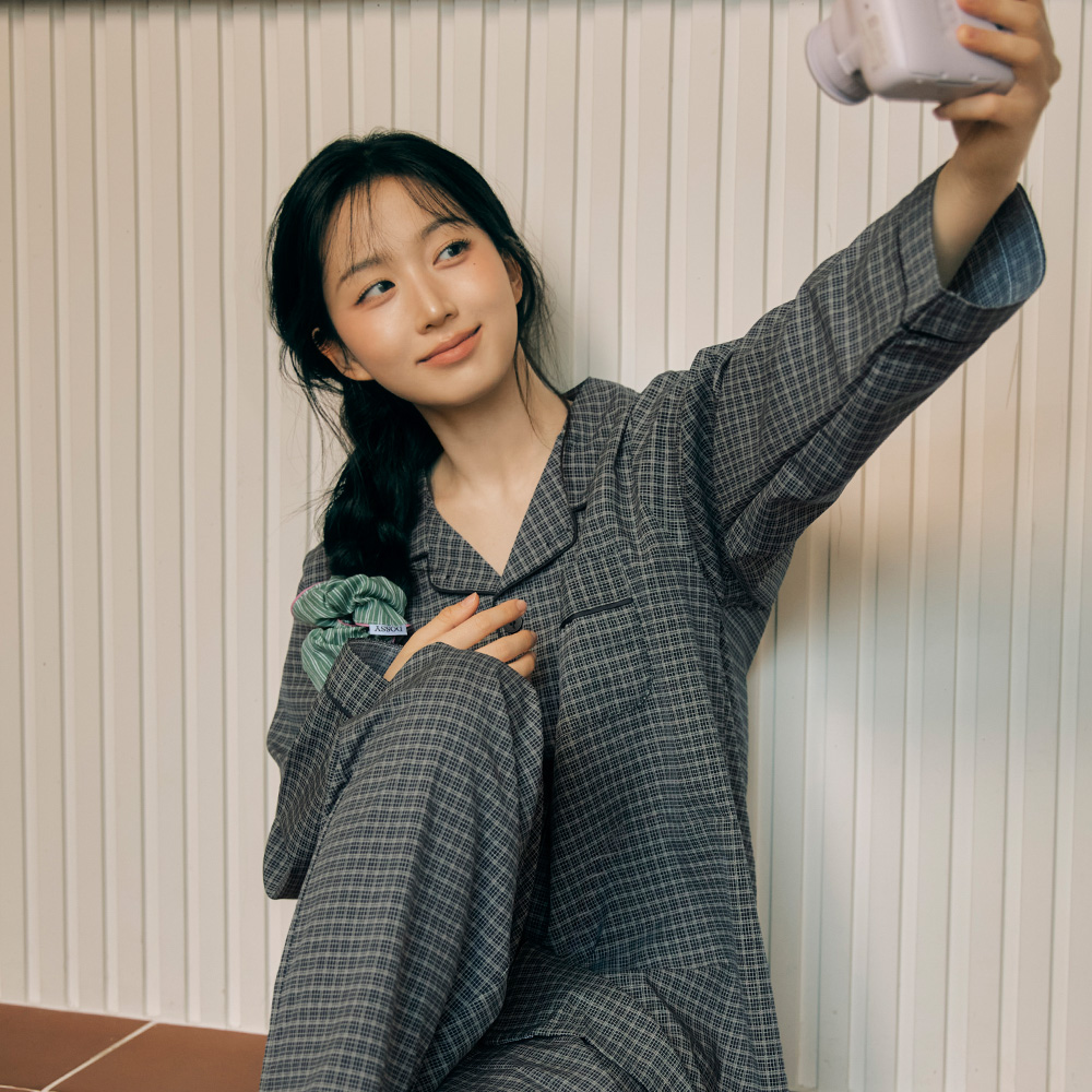 [도씨x해원 PICK][2PACK] 실크핏 더스트 긴팔 카라 커플 잠옷 세트 홈웨어