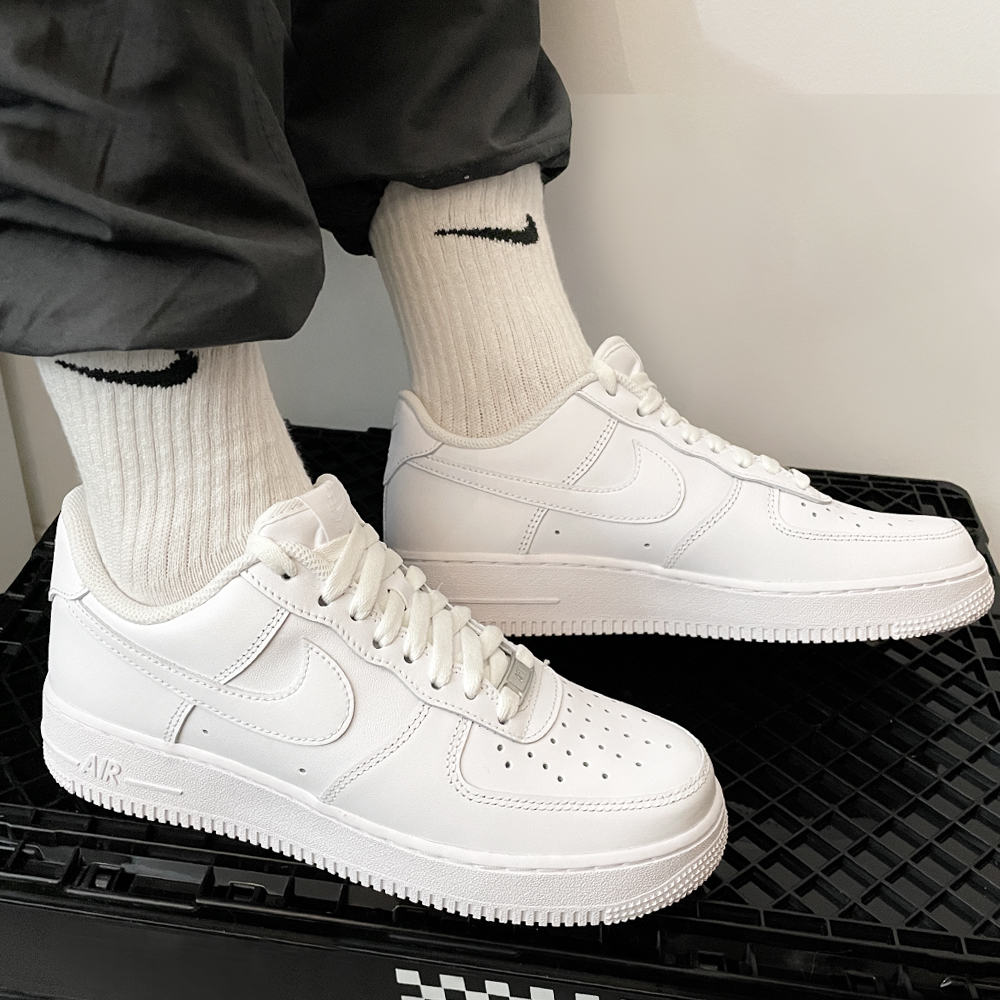 나이키 에어 포스 1 07 로우 화이트 올백 맨즈