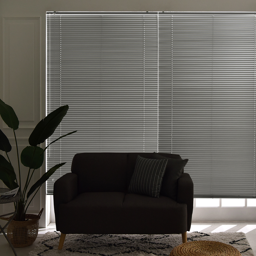 집안 분위기를 한층 더 세련되게 만들어주는 알루미늄 블라인드 추천