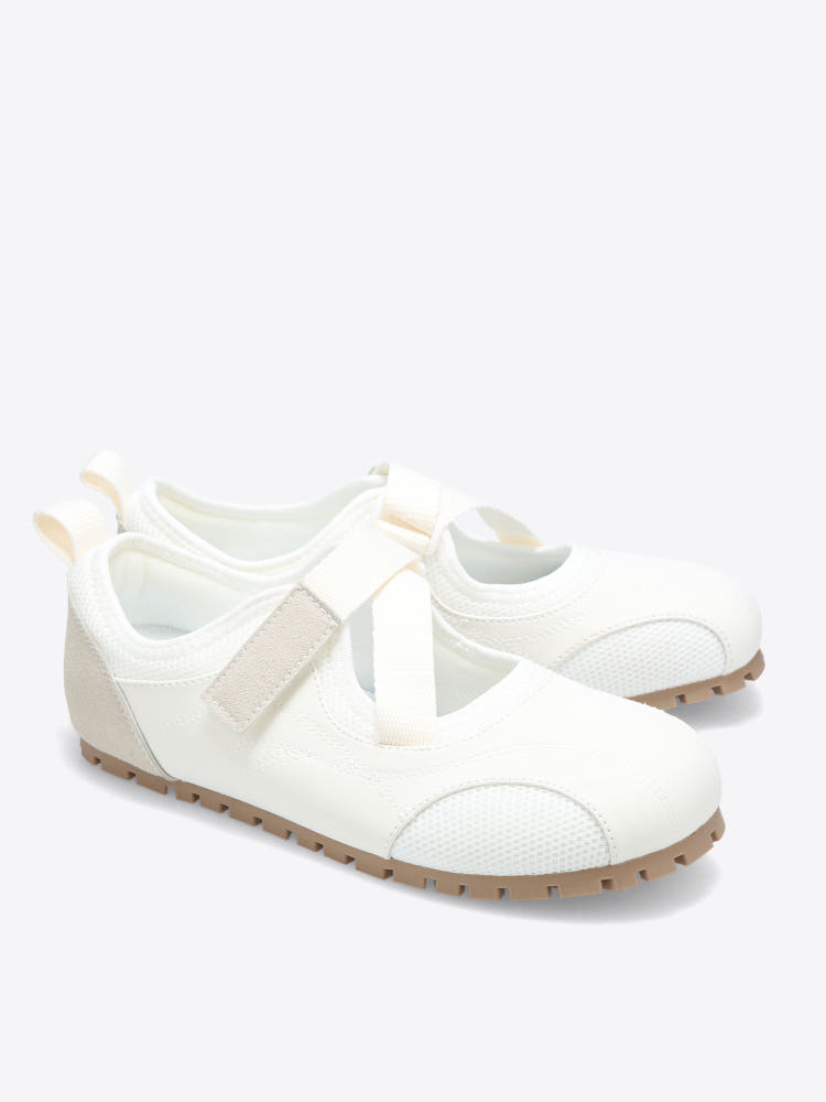 편하게 신을 수 있는 웨빙 스트랩 로우 메리제인 신발 추천