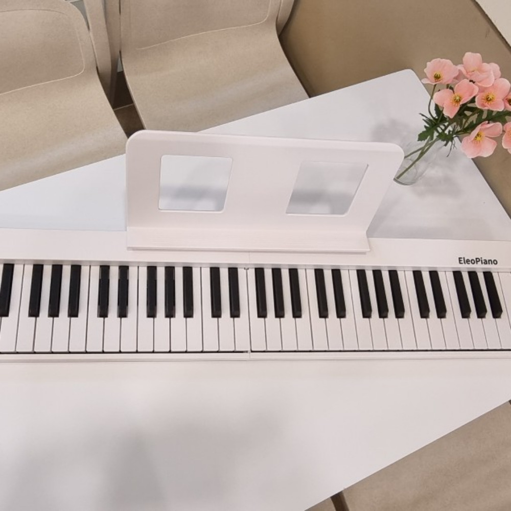 어린이들이 좋아하는 접이식 디지털 피아노, 쉽게 즐기기 좋아요!