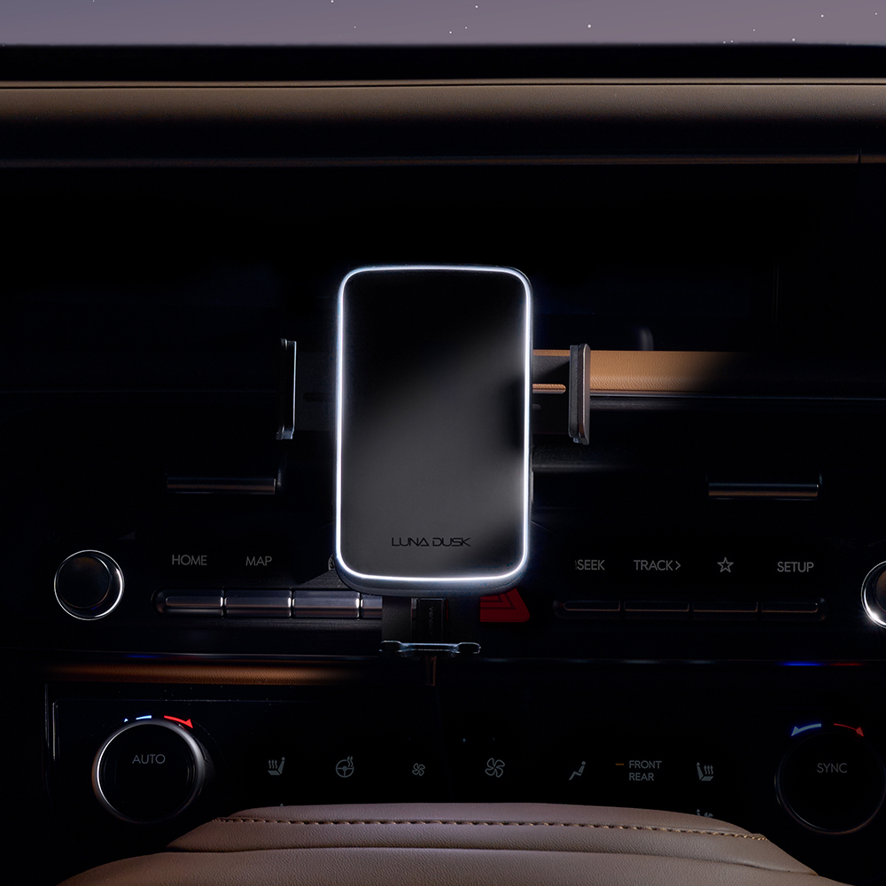 차량에서 편리하게 사용하는 핸드폰 거치대와 무선 충전기 추천