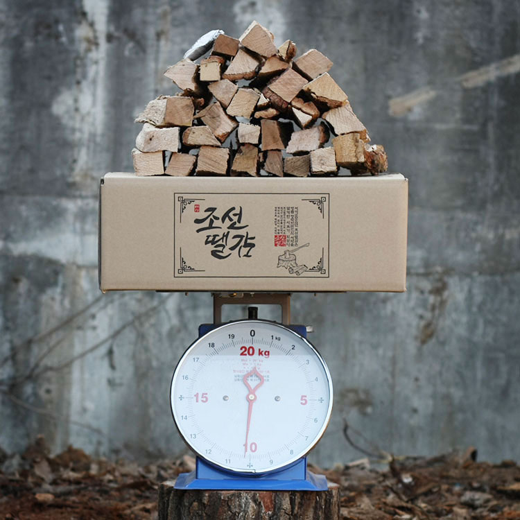 캠핑 즐거움을 더하는 국산 참나무 장작, 집에서도 간편하게 사용하세요!