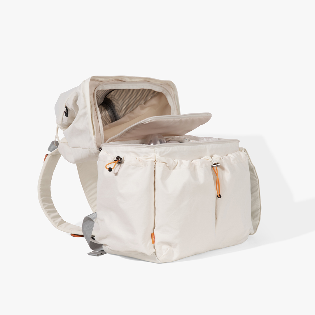 아기와 엄마 모두 만족하는 넉넉한 수납력의 기저귀 가방 추천