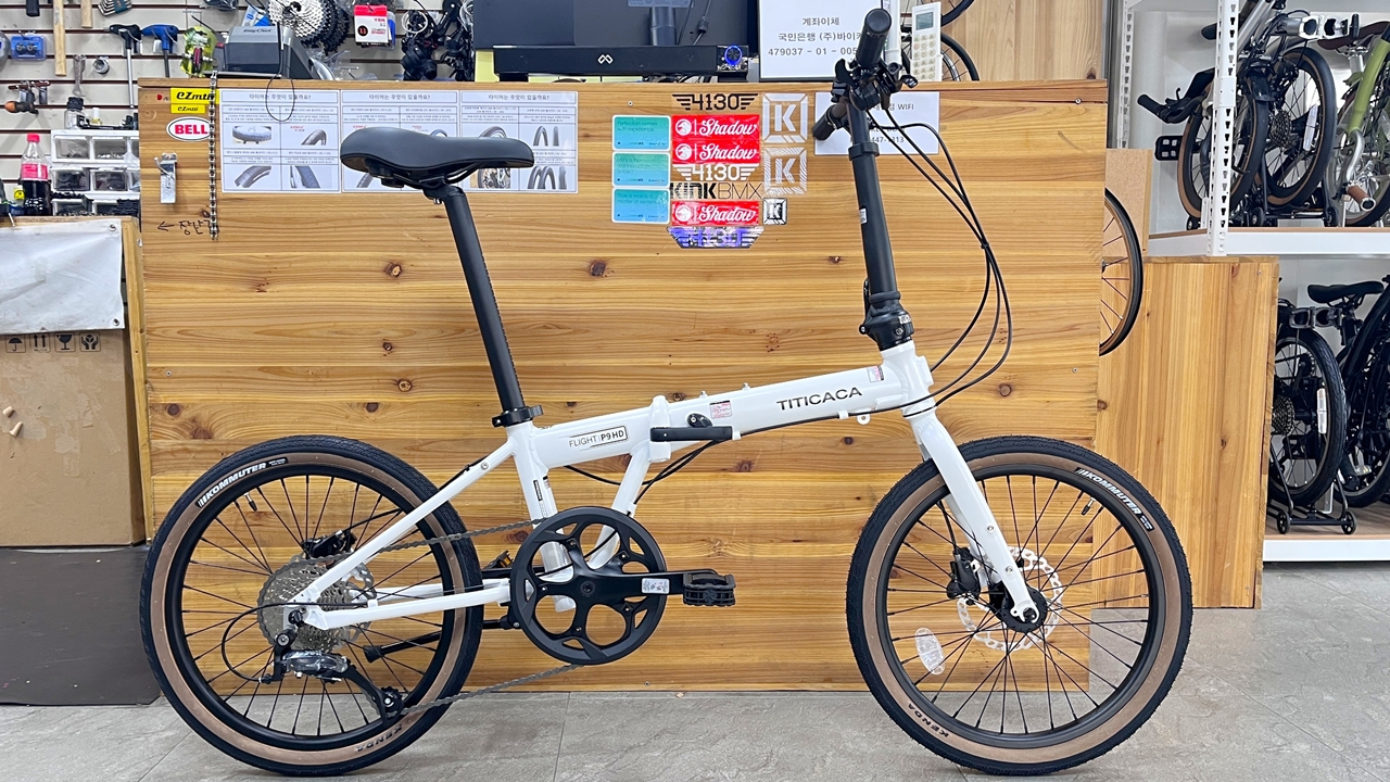 티티카카 플라이트 P9로 도시 정복하는 비밀병기