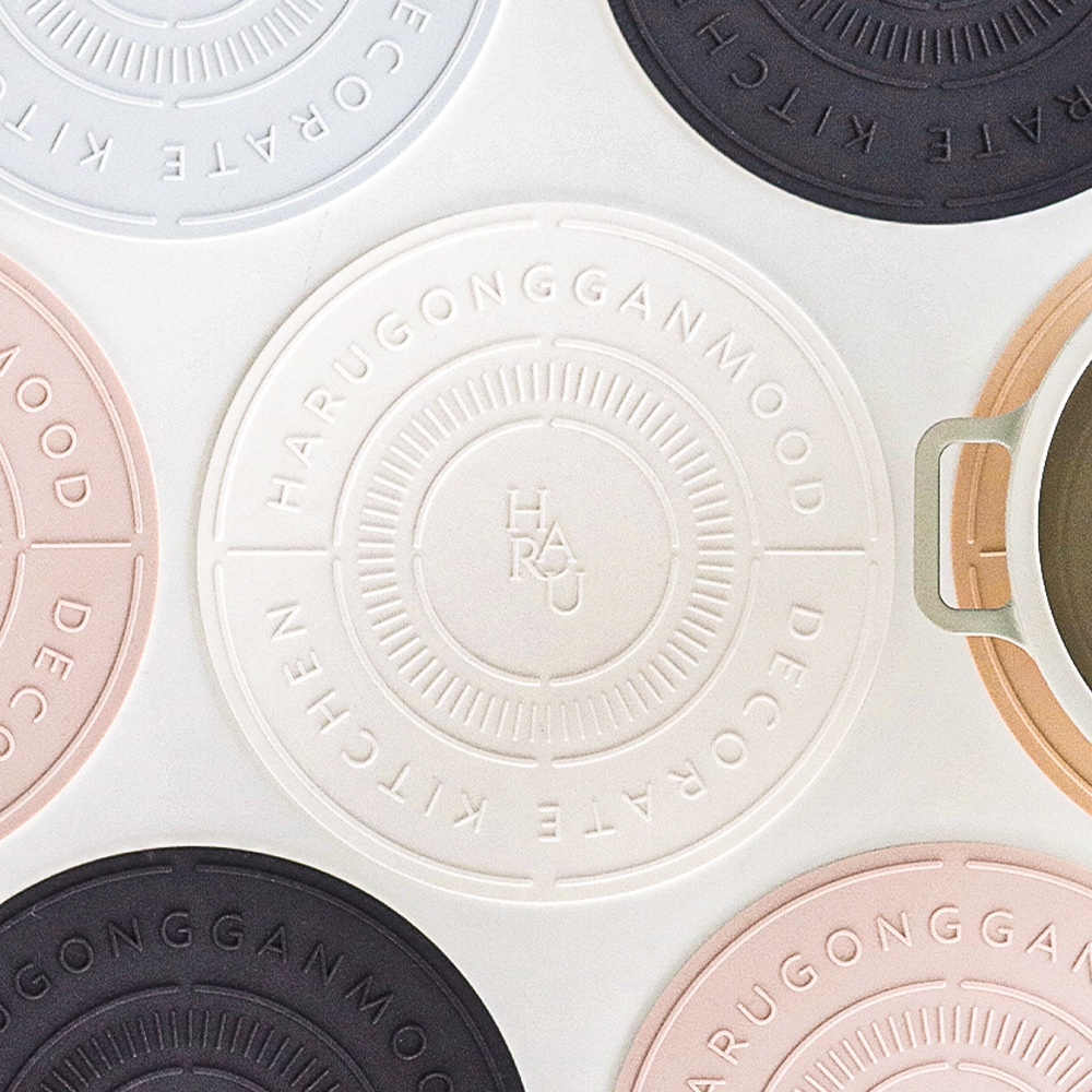 [네이버 단독구성] 하루의공간 레터링 인덕션 보호 실리콘 매트 2개 세트